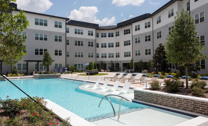 Resort Style Pool